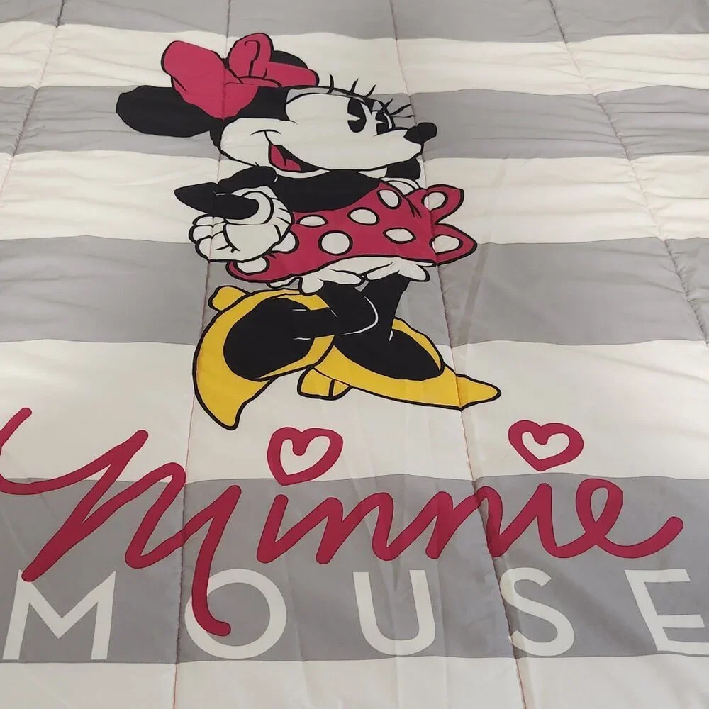 Disney Beloved Minnie Mouse Girls Twin Gray White Reversible Bedding Comforter
